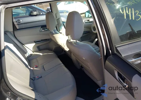 2011 Subaru Forester 2.5X Limited z USA, uszkodzony, nr VIN JF2SHBEC0BH756630